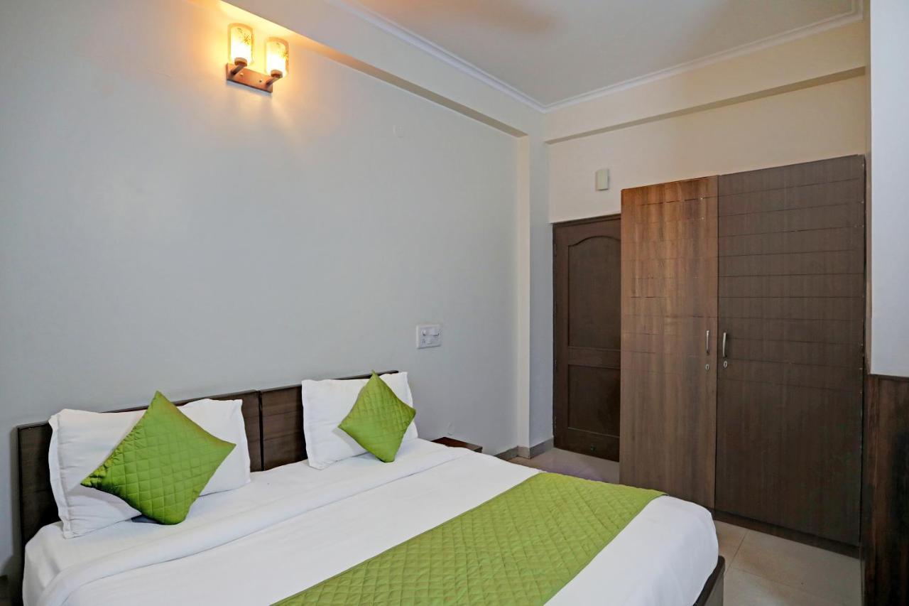 Hotel Grand Tushar - Ghaziabad Railway Station Exterior foto
